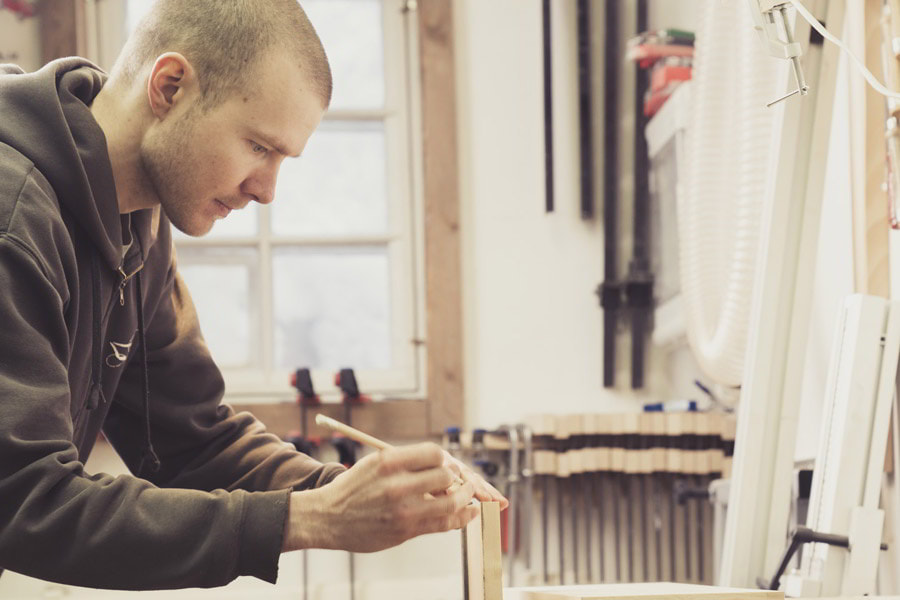 Perinnepuusepäntyöt