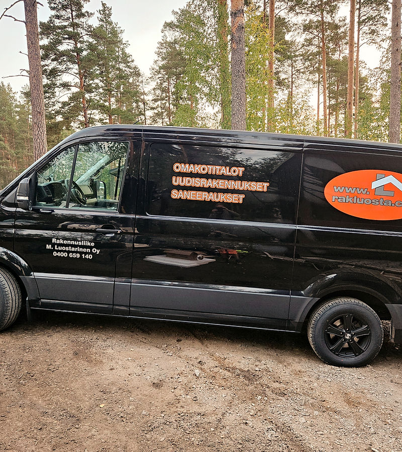 Rakennusliike M. Luostarinen pakettiauto