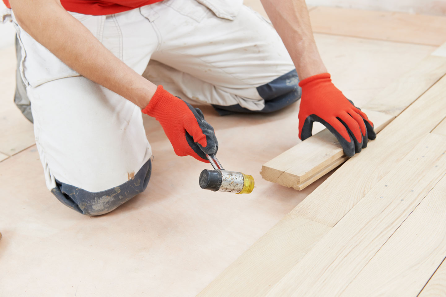 Parketin asennus